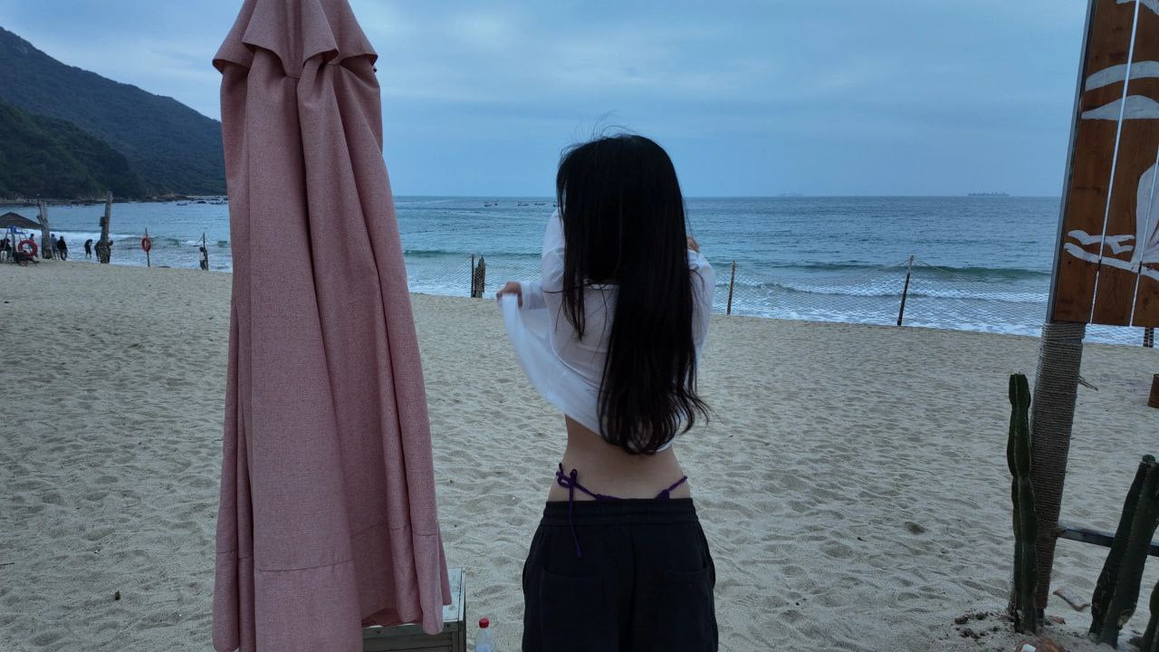 抖音极品颜值福利姬【宝贝77】大尺度私密照自拍