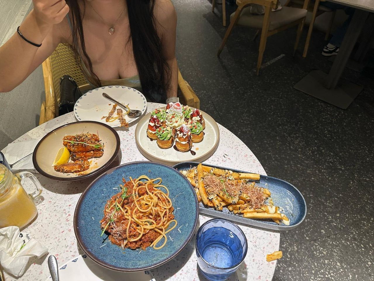 抖音极品颜值福利姬【宝贝77】大尺度私密照自拍