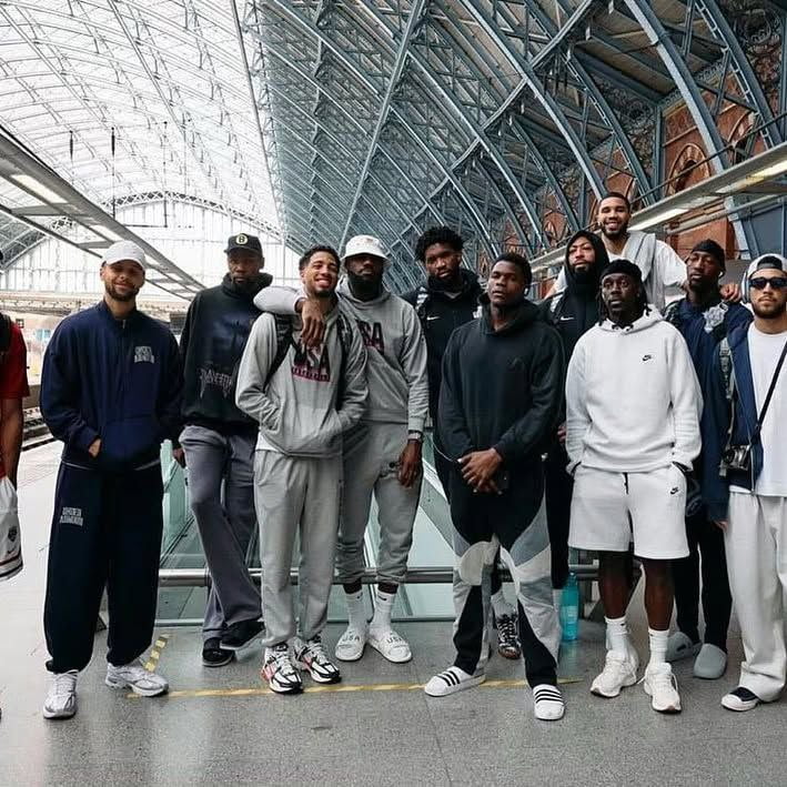 抖音极品颜值福利姬【宝贝77】大尺度私密照自拍