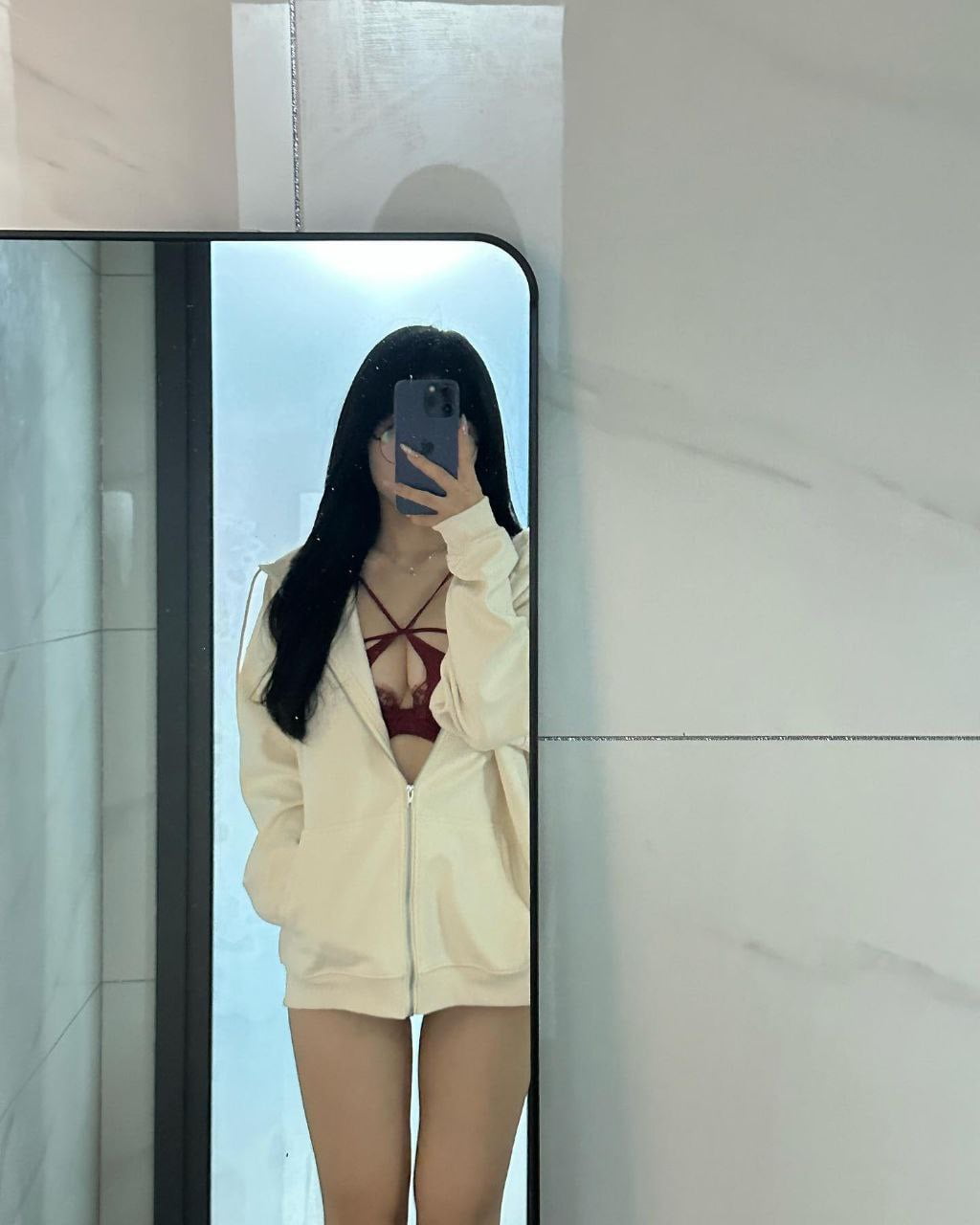 抖音极品颜值福利姬【宝贝77】大尺度私密照自拍