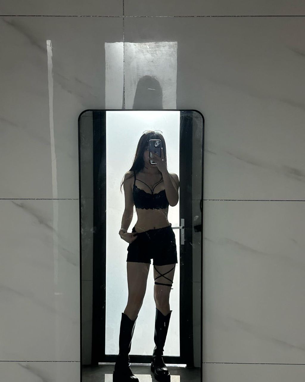 抖音极品颜值福利姬【宝贝77】大尺度私密照自拍