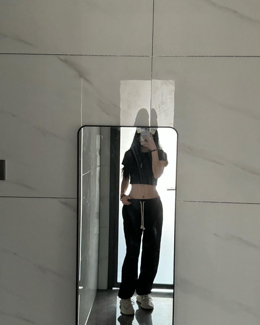 抖音极品颜值福利姬【宝贝77】大尺度私密照自拍