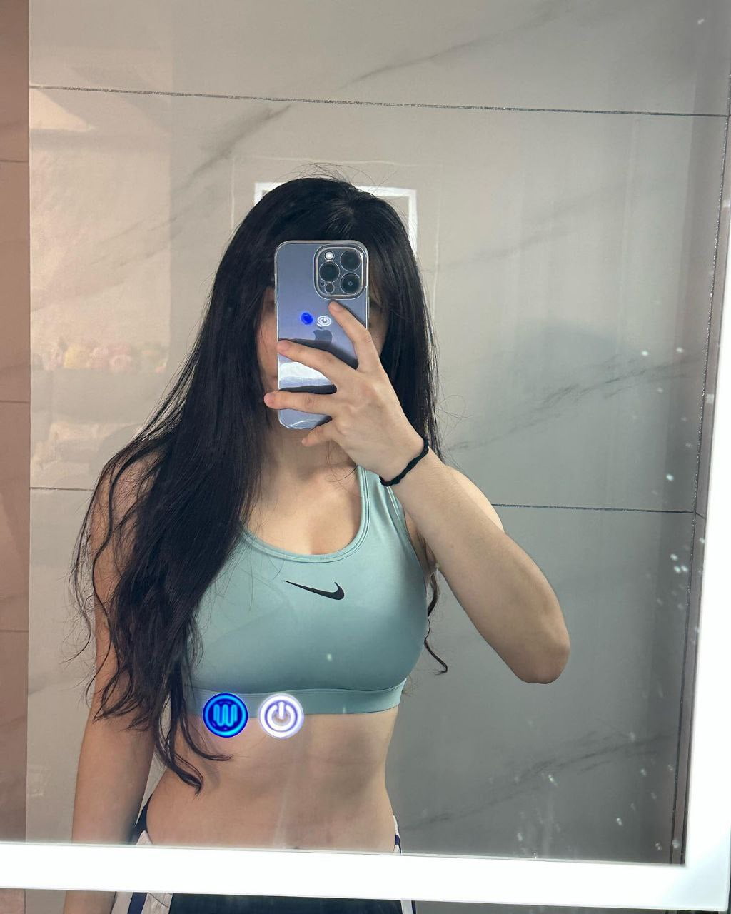 抖音极品颜值福利姬【宝贝77】大尺度私密照自拍