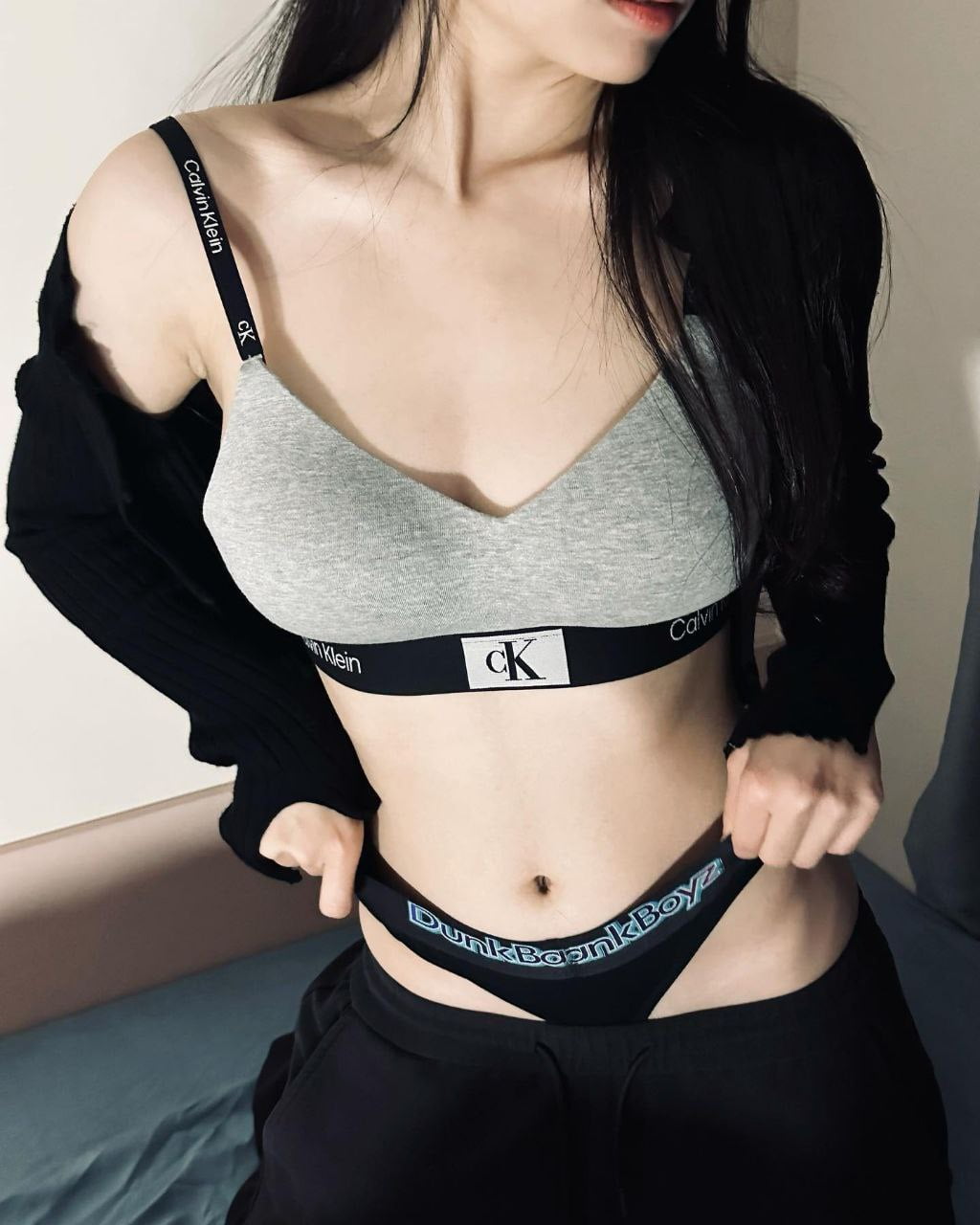 抖音极品颜值福利姬【宝贝77】大尺度私密照自拍