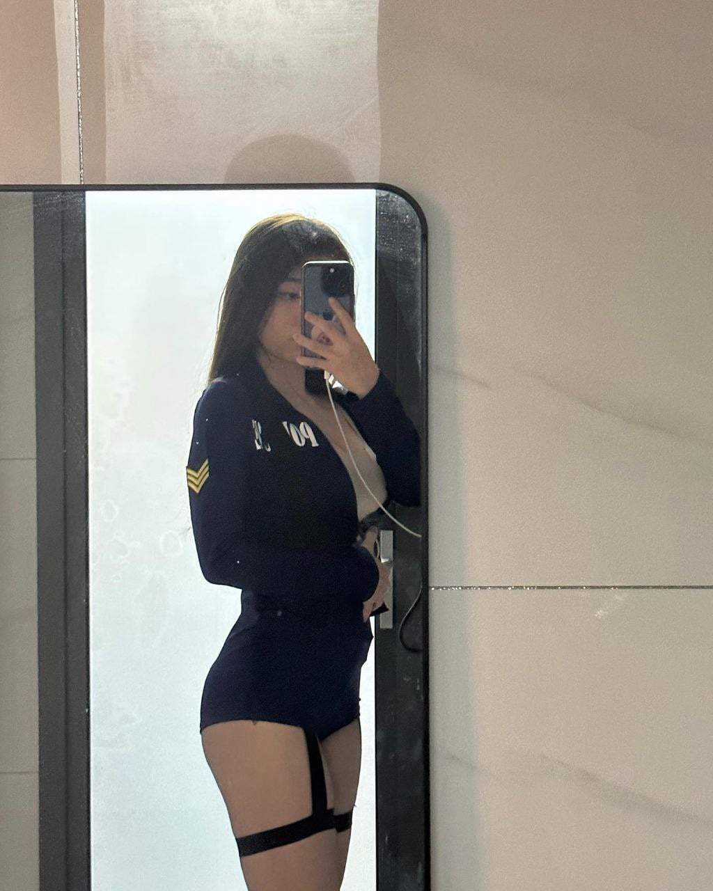 抖音极品颜值福利姬【宝贝77】大尺度私密照自拍