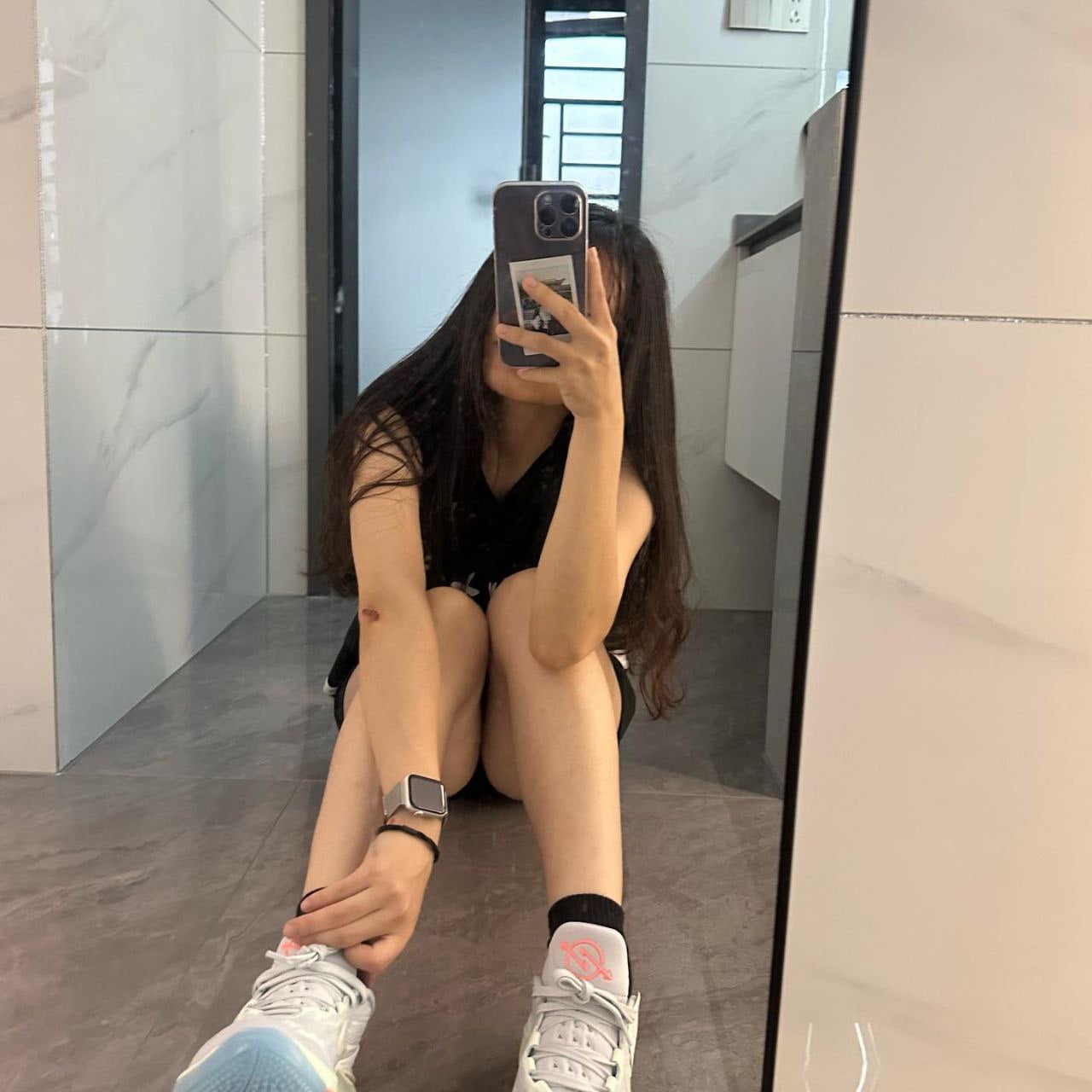 抖音极品颜值福利姬【宝贝77】大尺度私密照自拍