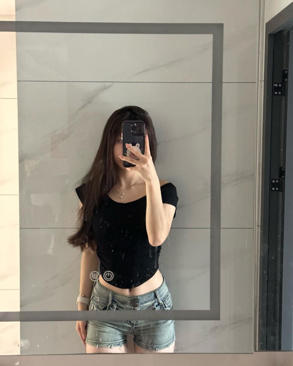 抖音极品颜值福利姬【宝贝77】大尺度私密照自拍