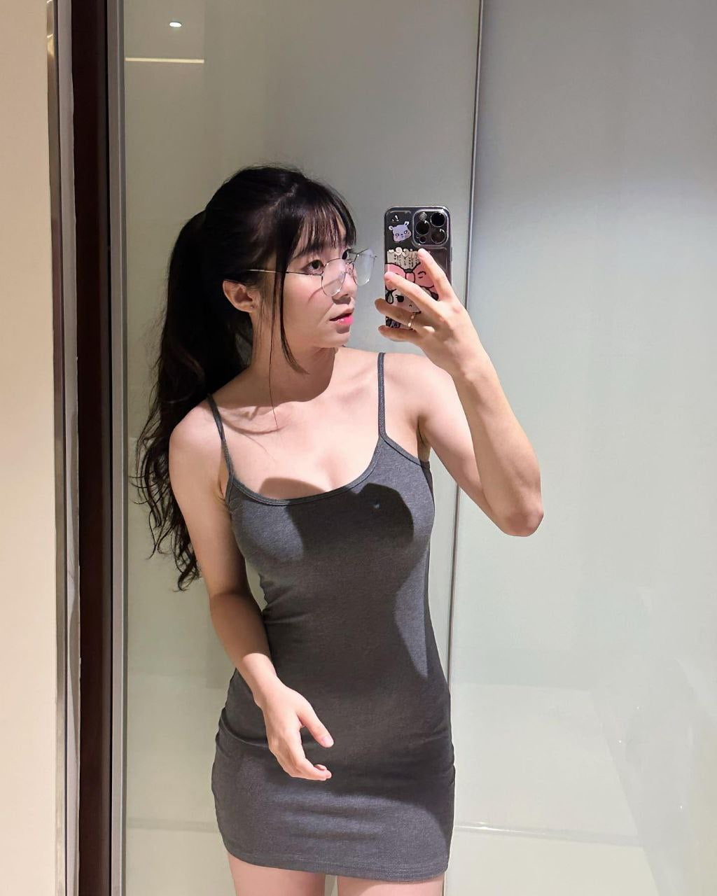 抖音极品颜值福利姬【宝贝77】大尺度私密照自拍