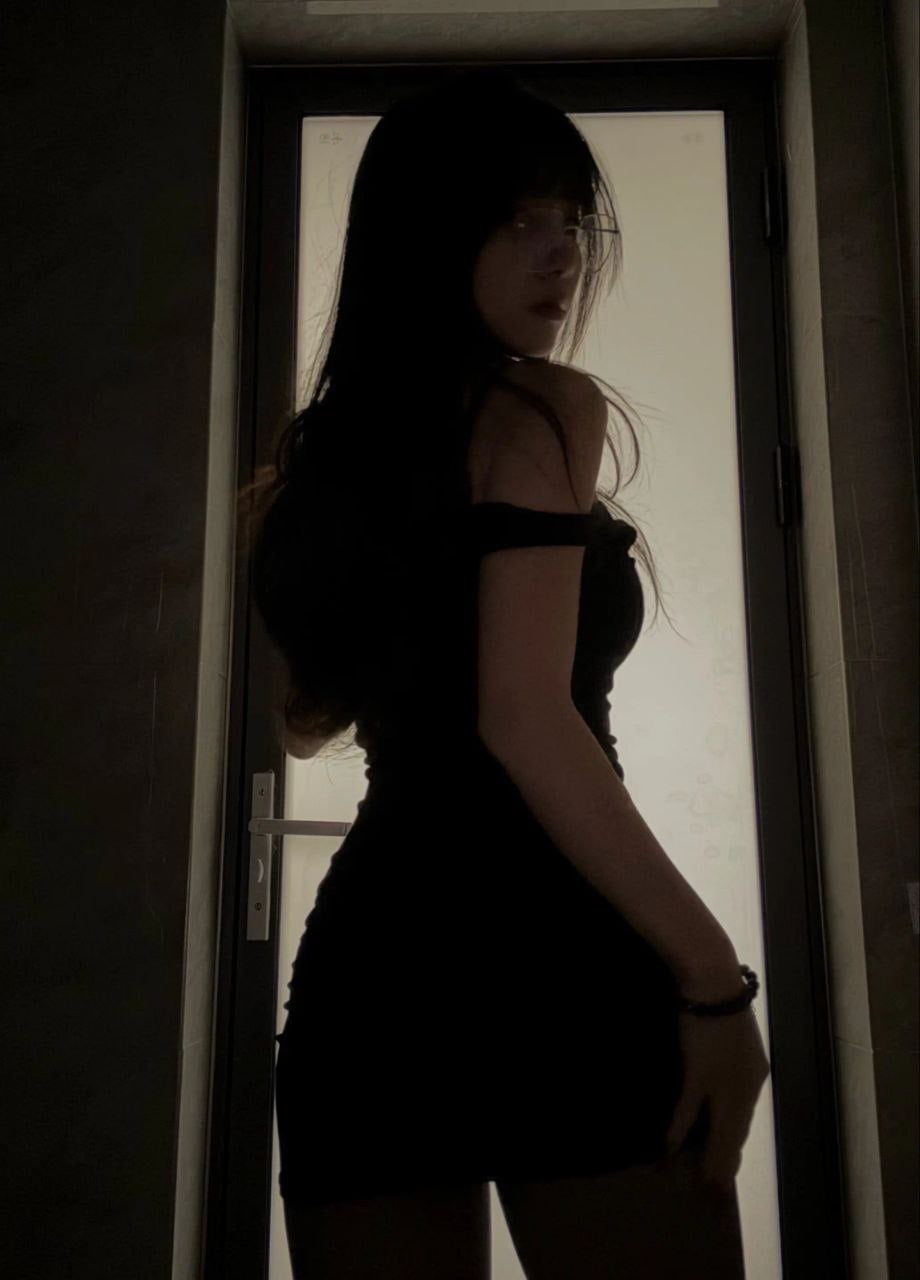 抖音极品颜值福利姬【宝贝77】大尺度私密照自拍