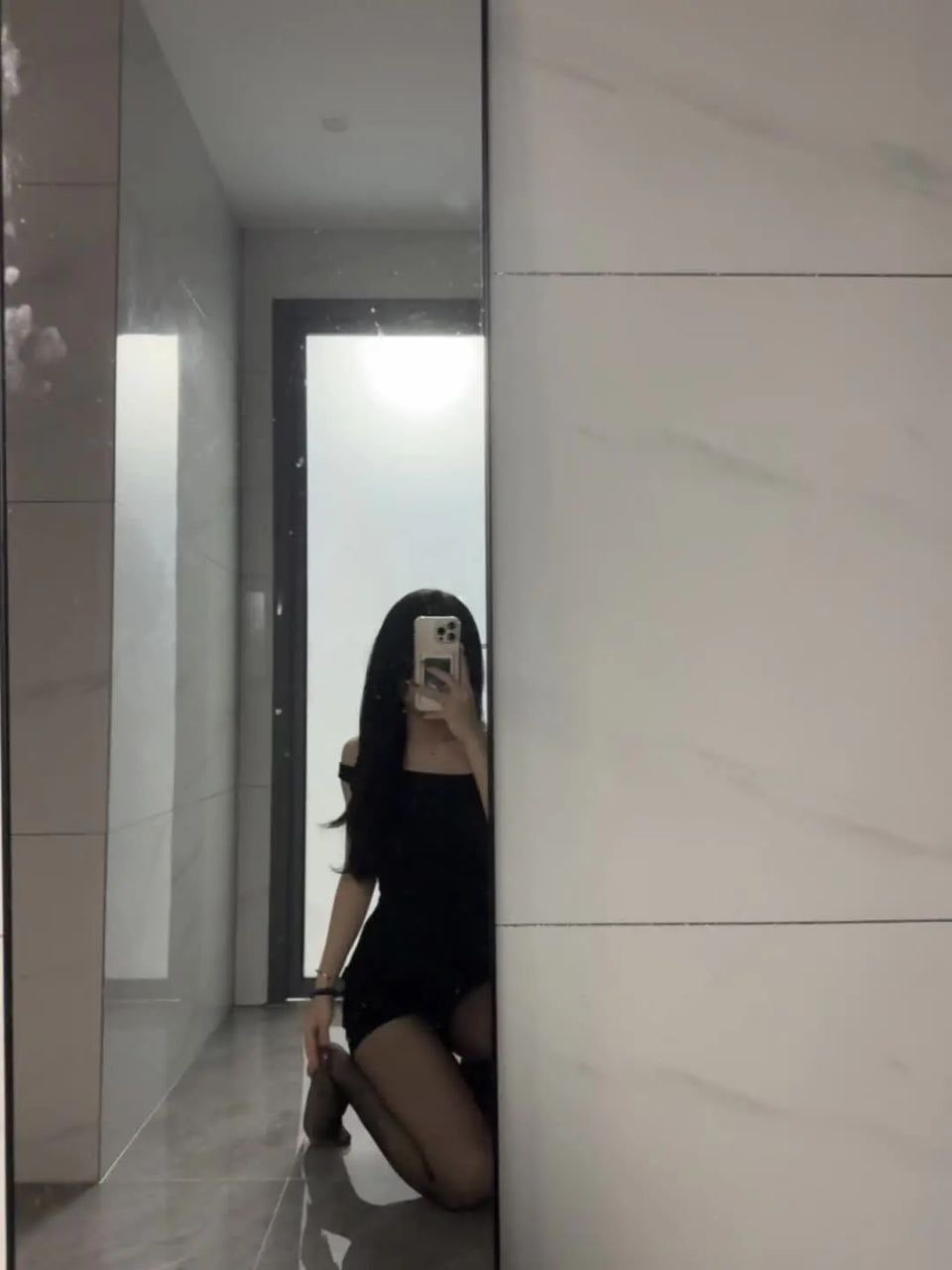 抖音极品颜值福利姬【宝贝77】大尺度私密照自拍