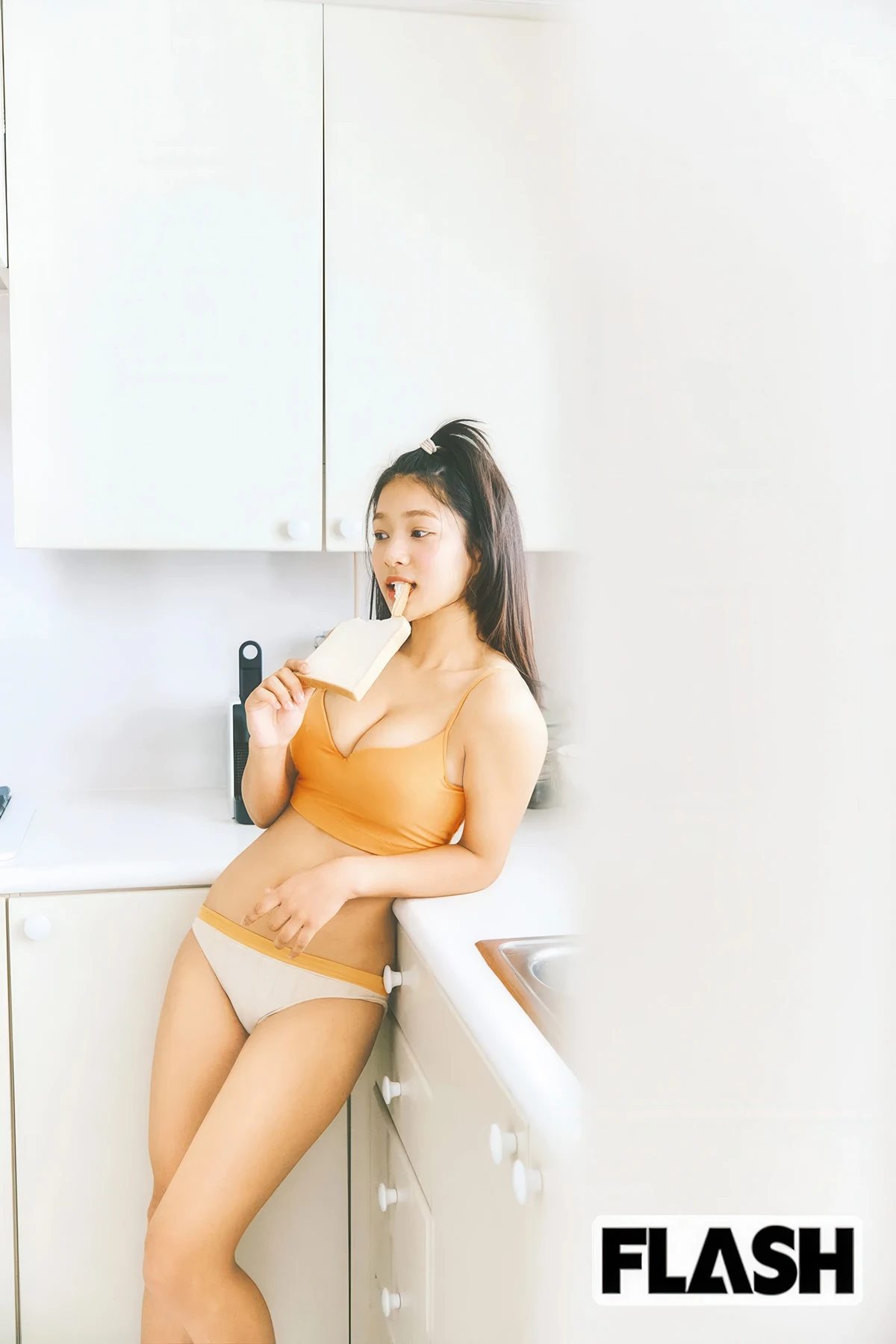 Karina Nizisaki 虹咲カリナ, FLASH 2026.02.03 (フラッシュ 2026年02月03日号)