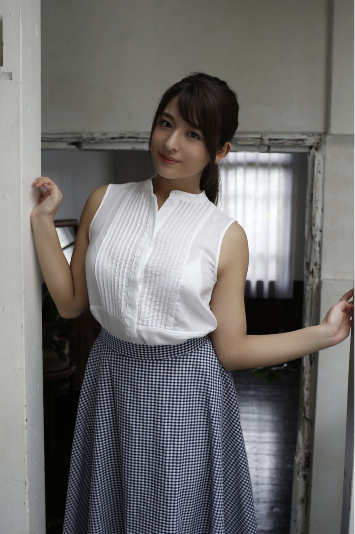 Kana Tokue 徳江かな - つやごと