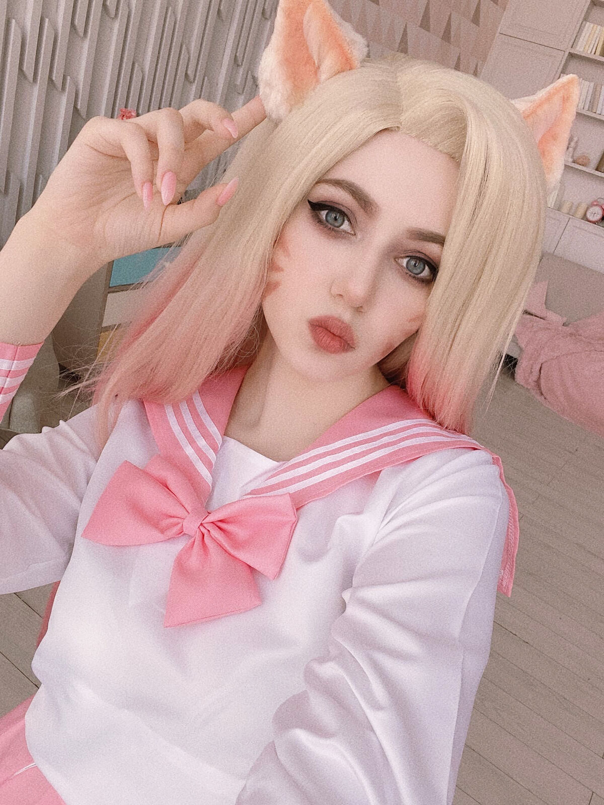 Coser@Alina Becker - Ahri Schoolgirl Part01