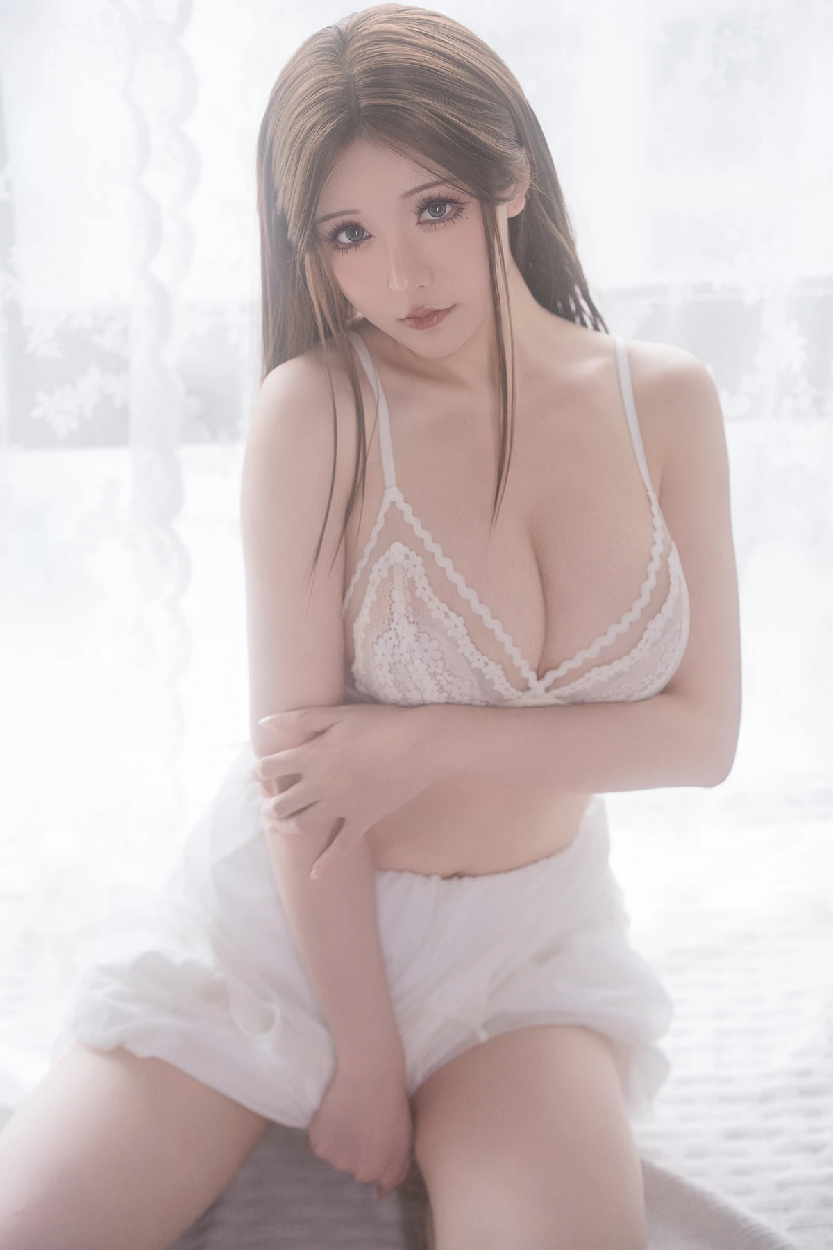 Cosplay 星之迟迟Hoshilily – 雨天的奇妙偶遇