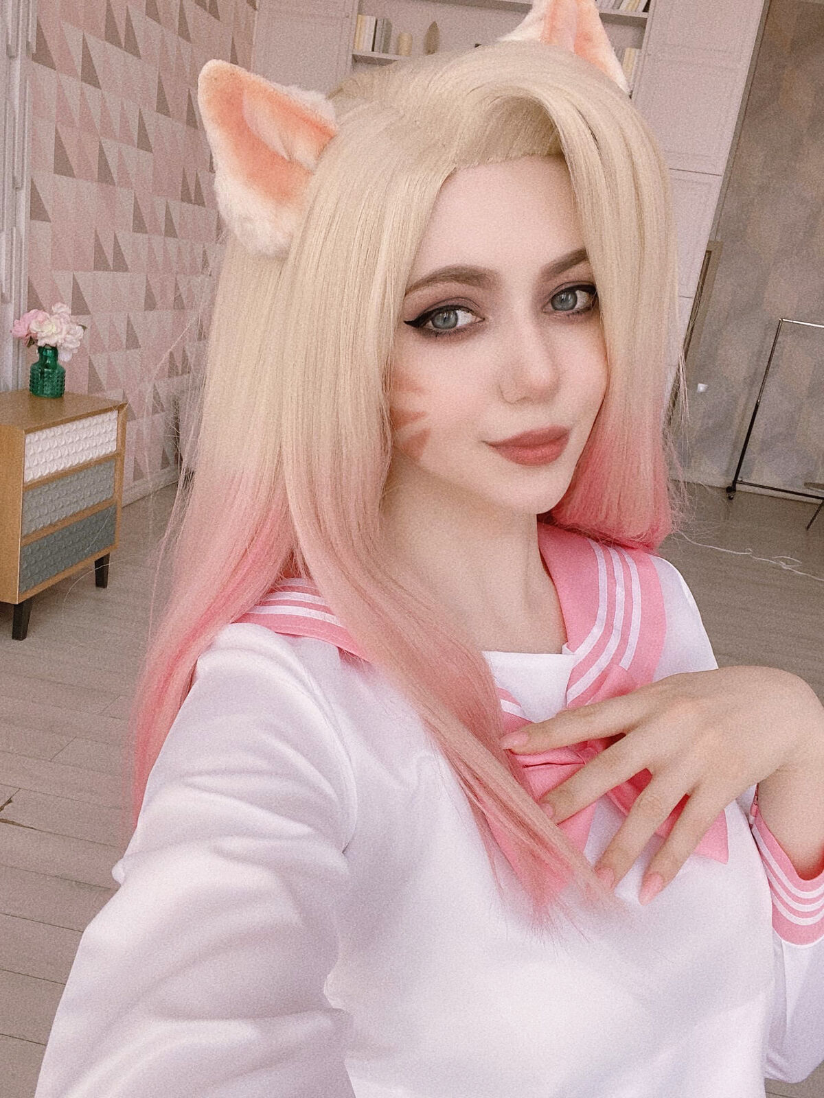 Coser@Alina Becker - Ahri Schoolgirl Part02