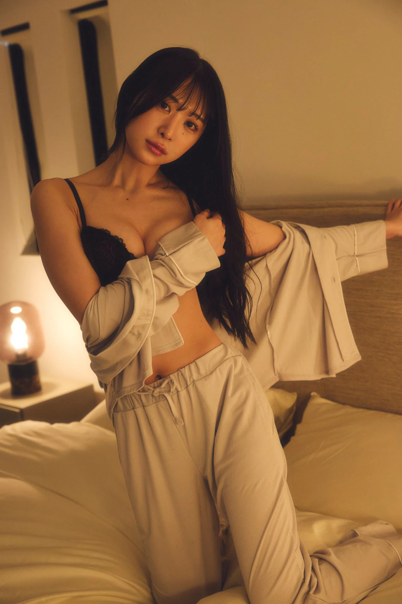 Naomi Majima 真島なおみ, SPA！デジタル写真集 「先輩の奥さん」 Set.02