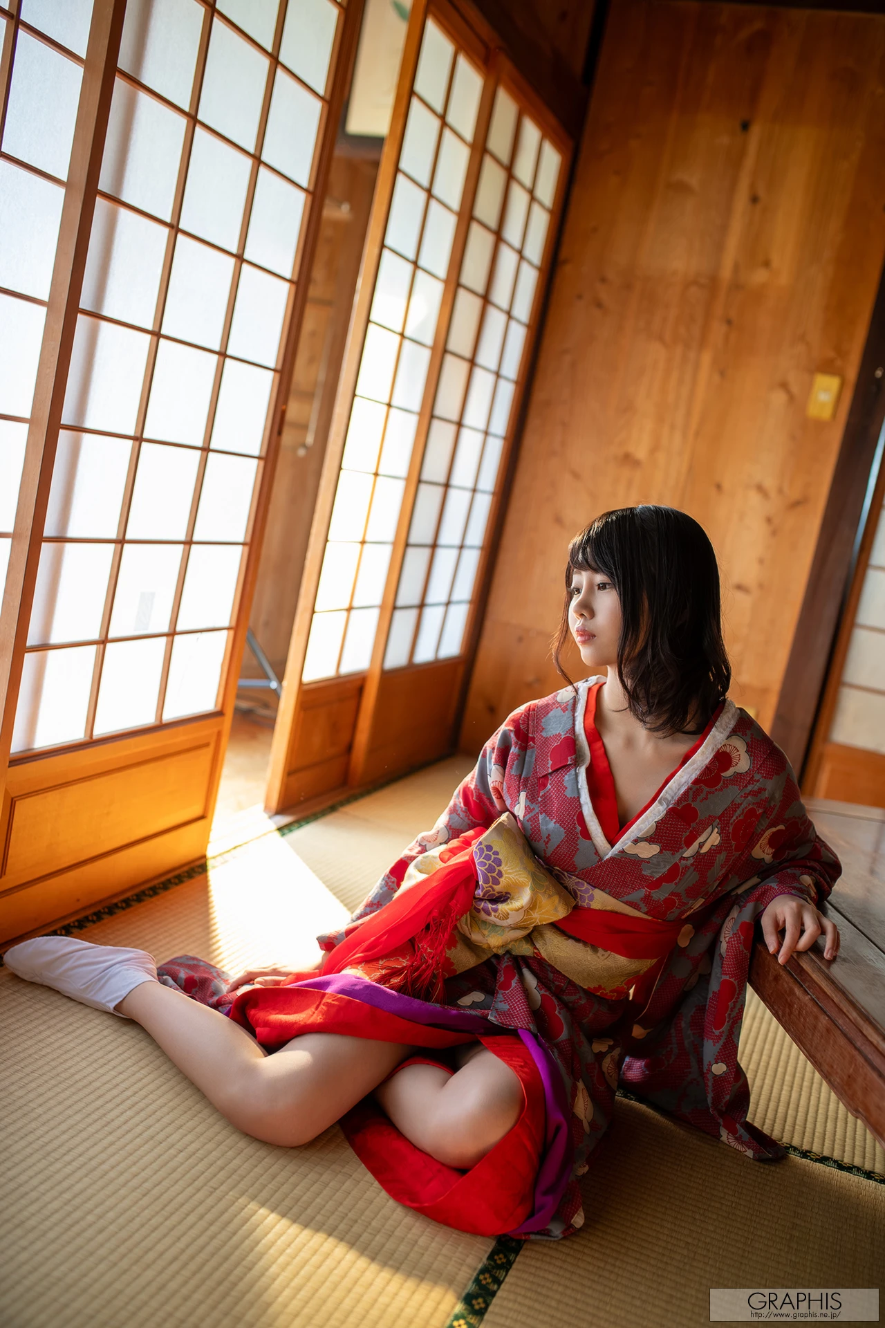 Miharu Usa 羽咲みはる, Suzu Harumiya 春宮すず, Graphis Limited Edition