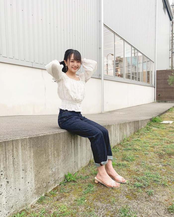 石田千穂 めちゃかわな水着グラビア画像！！