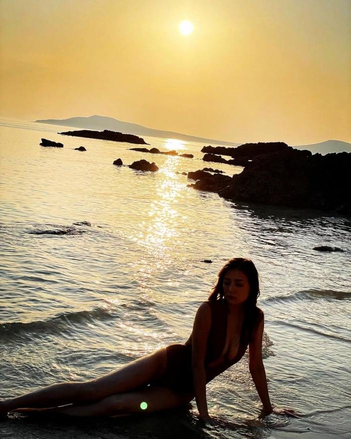片山萌美 濡れ場ヌード＆水着グラビア画像！