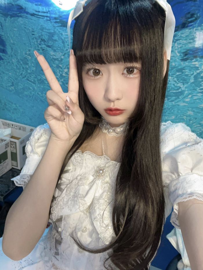 須羽こころ ふわふわバストの水着グラビア画像！