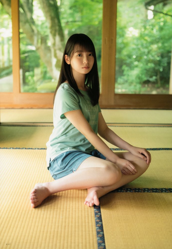 渡辺莉奈 鬼かわなタンクトップグラビア画像他！