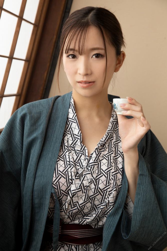 鈴木真夕 わかめ多目なHカップヌード画像！