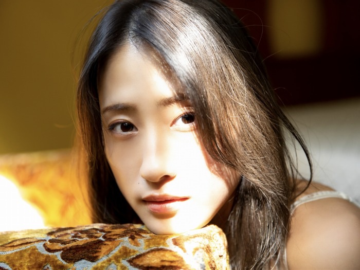 澄田綾乃 はみ出るFカップの水着グラビア画像！