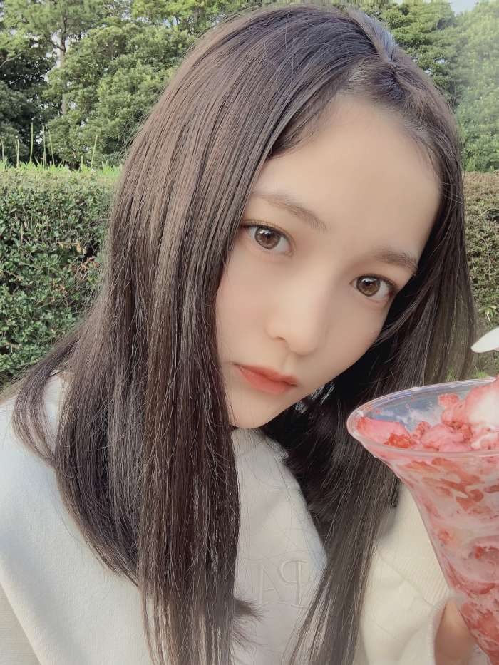 黒嵜菜々子 ふわふわボインの水着グラビア画像！