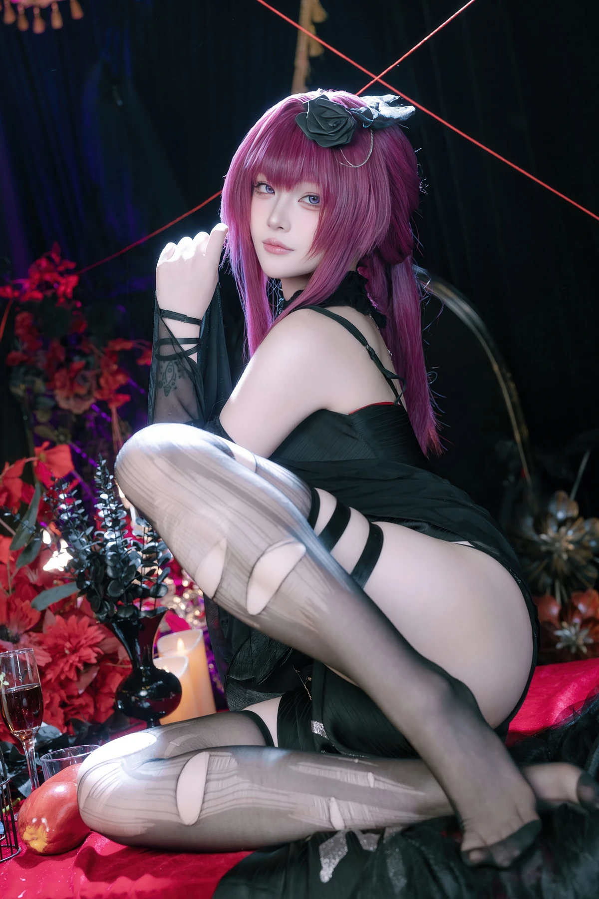 Cosplay 屿鱼 – 崩坏 星穹铁道 卡芙卡 缚月之夜