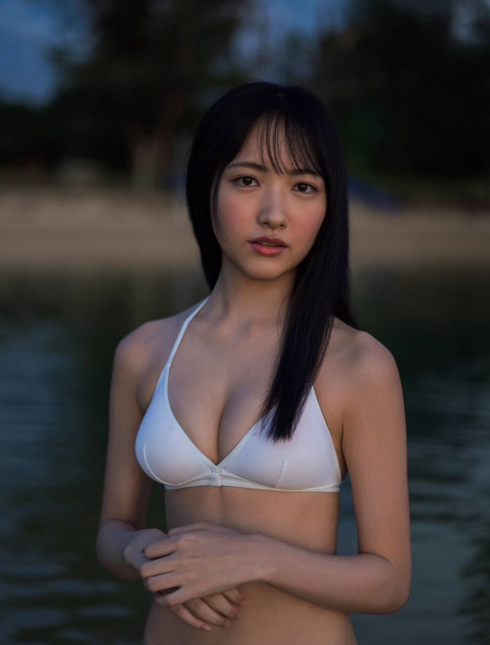 石田千穂 めちゃかわな水着グラビア画像！！