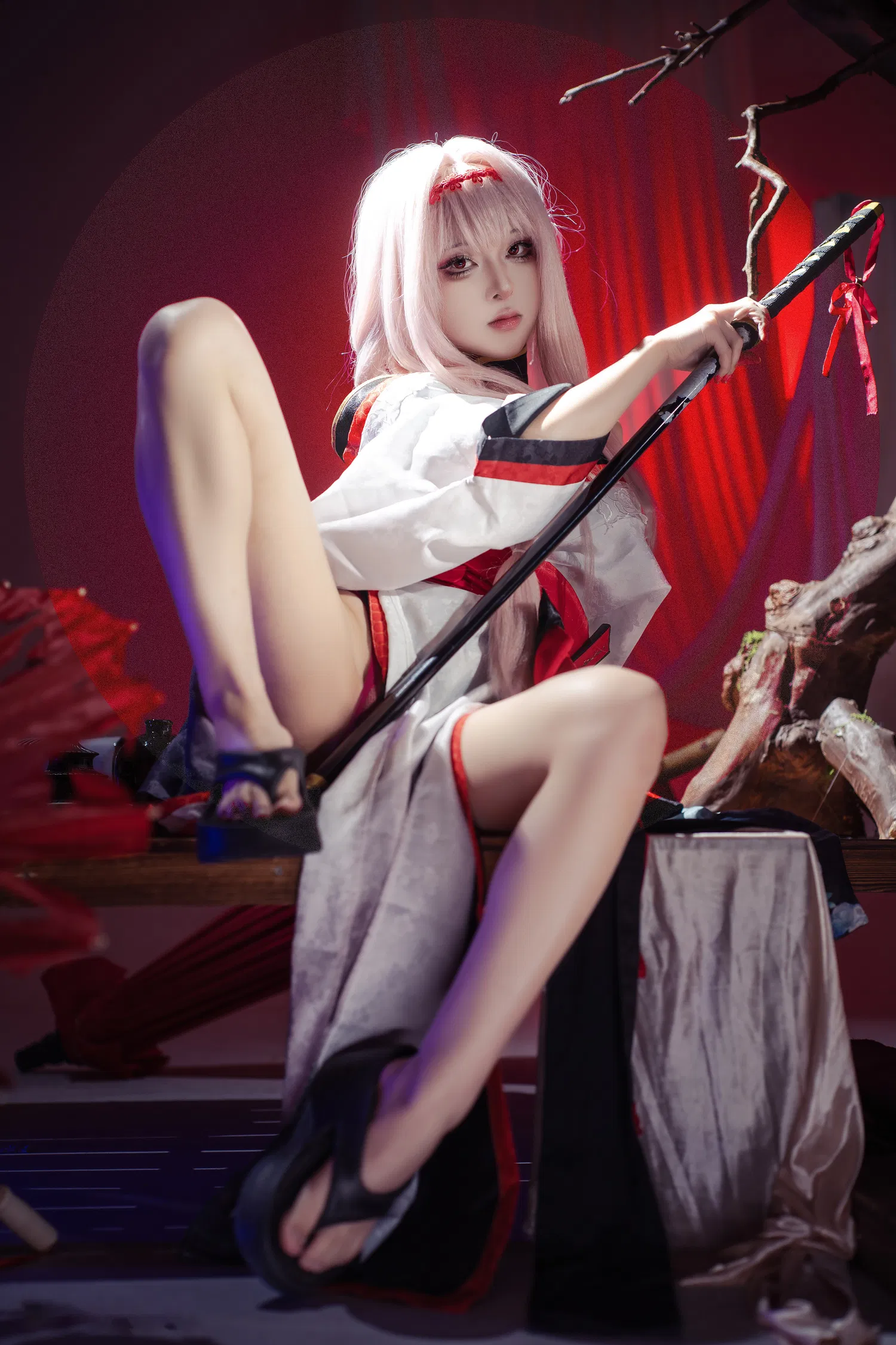 [Cosplay] 矢量鱼 Nikke胜利女神 暗莲
