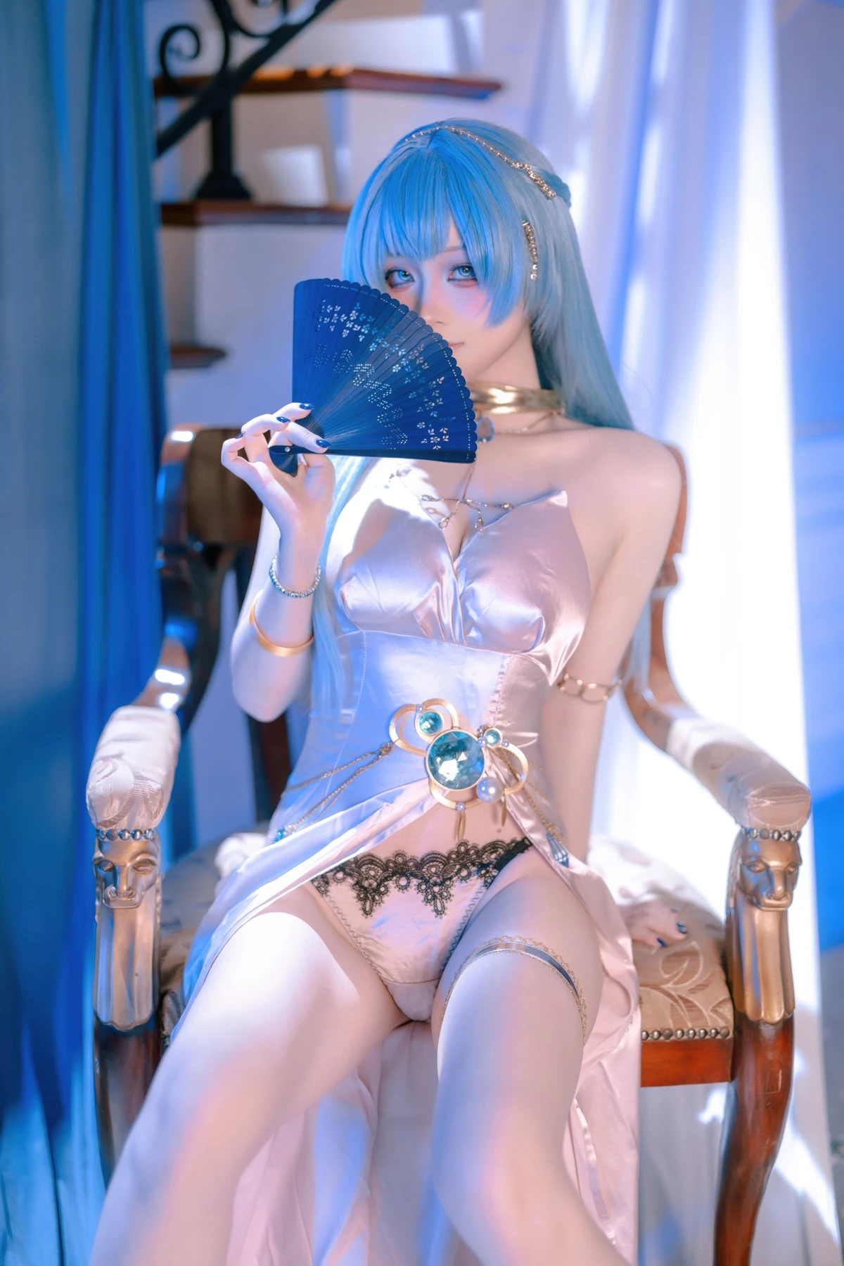 Cosplay 屿鱼 – 胜利女神 妮姬 海伦 礼服