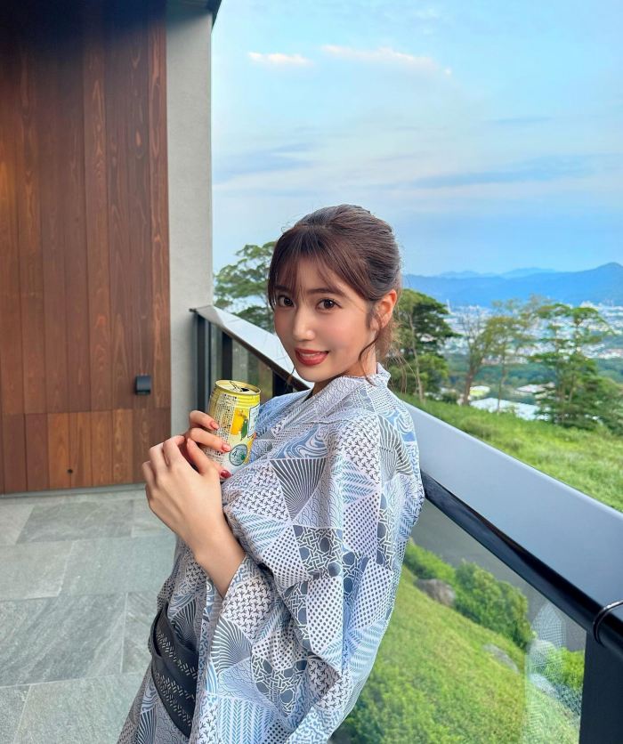 阿部なつき ボンキュッボンの水着グラビア画像！