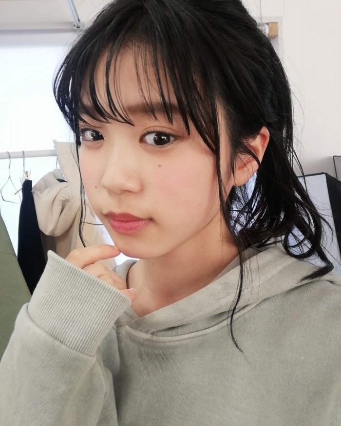 矢野ななか くびれボインの水着グラビア画像！