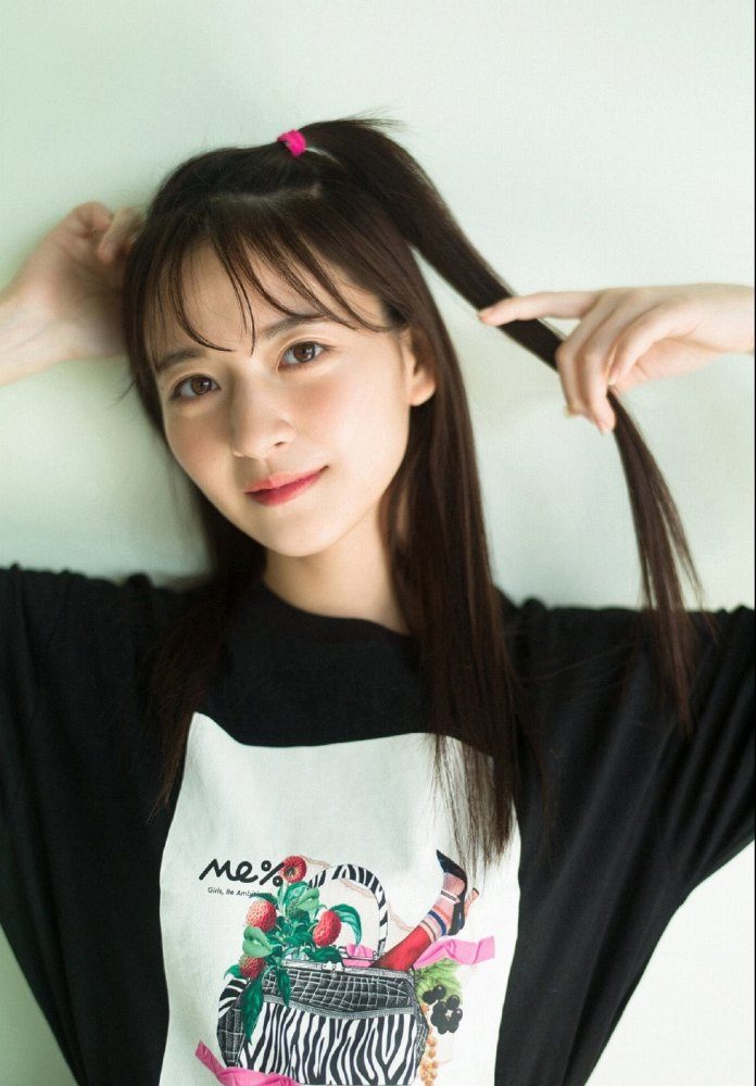 金川紗耶 美脚でスタイルが凄いグラビア画像！