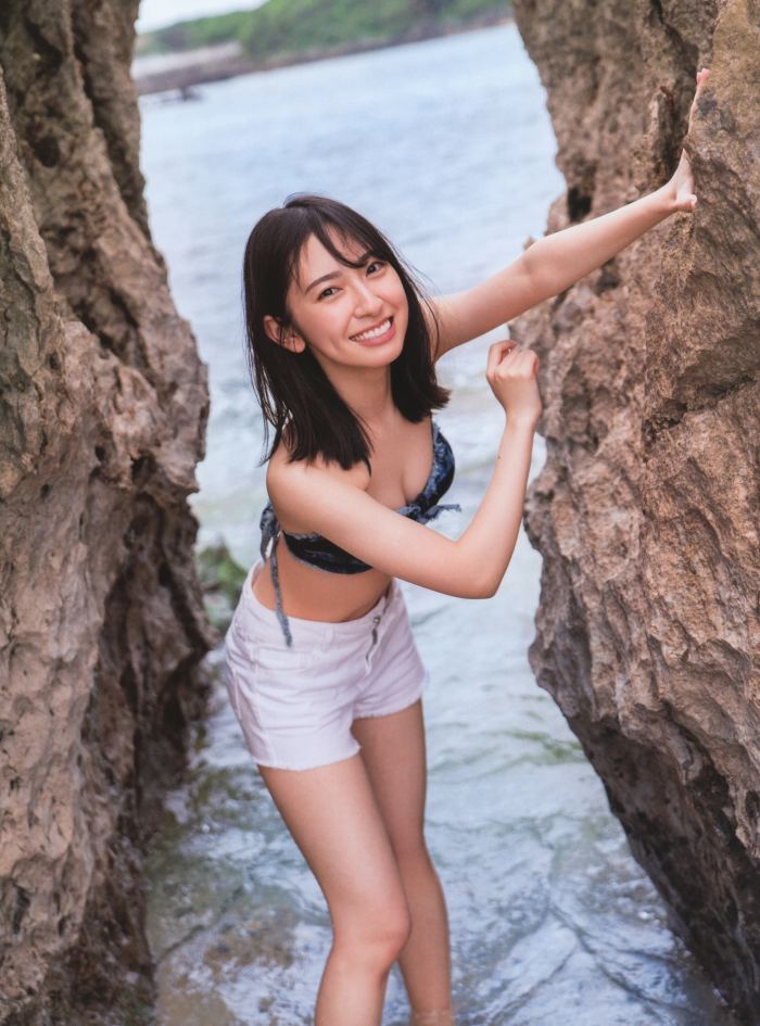金村美玖 しっとりかわいい水着＆生脚画像！