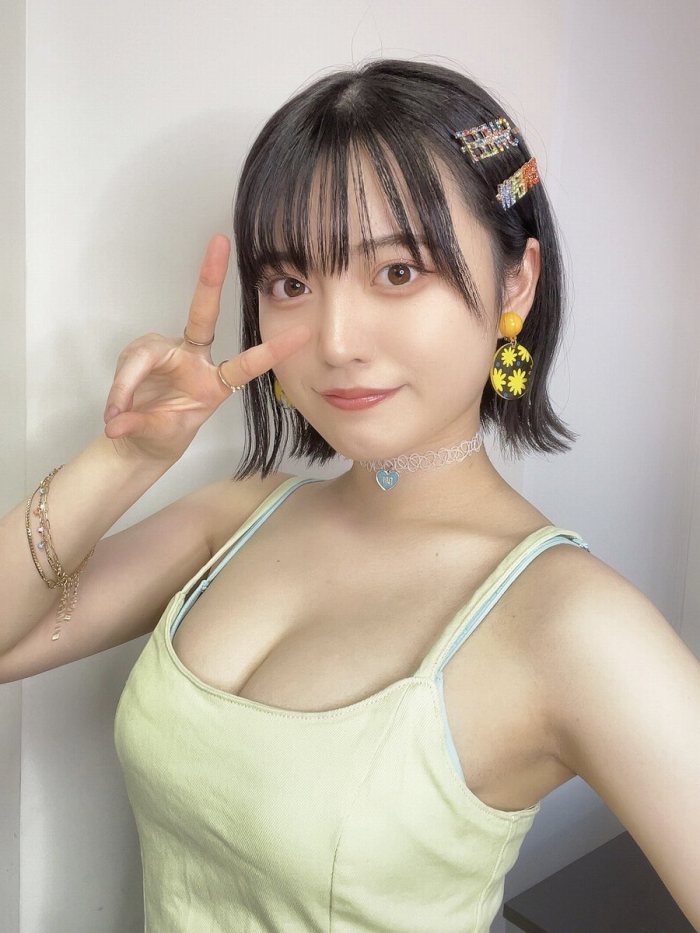 石浜芽衣 キュートな水着グラビアほか画像！