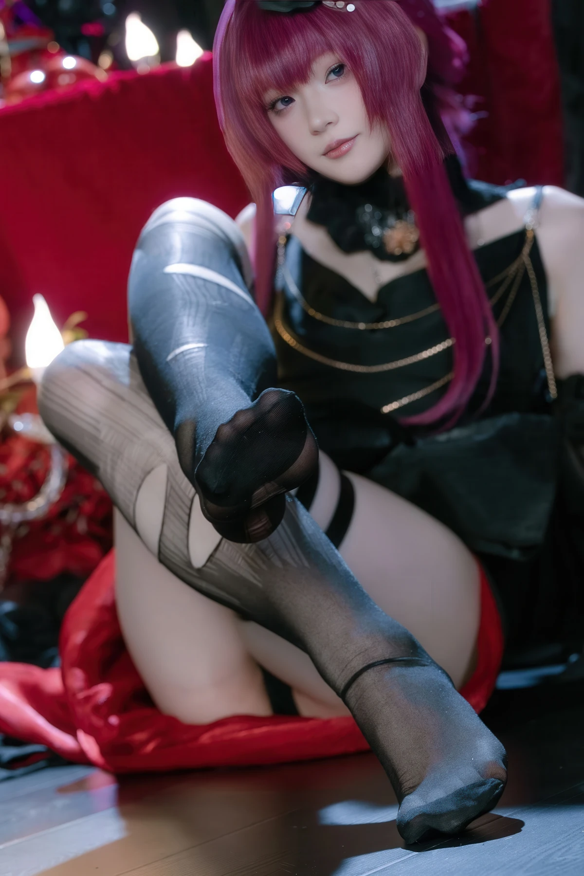 Cosplay 屿鱼 – 崩坏 星穹铁道 卡芙卡 缚月之夜