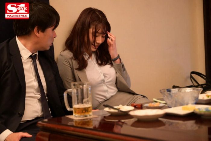 河北彩伽 絵になるEカップ美乳のヌード画像！