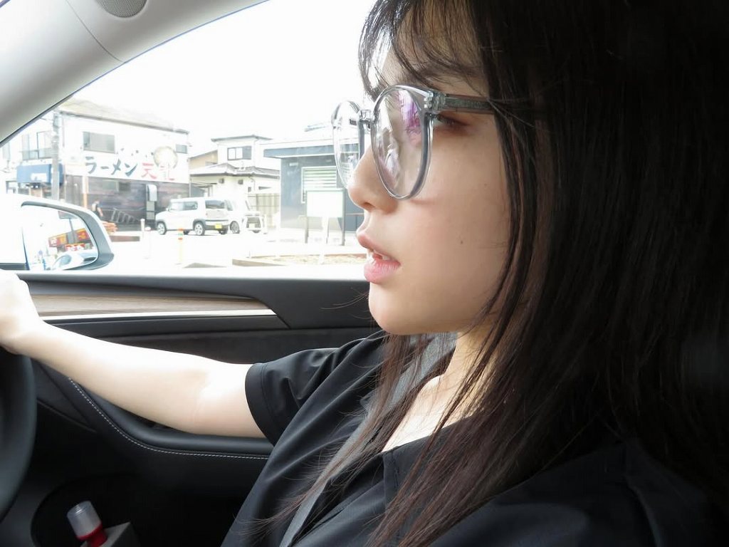 渡辺優奈 激かわボインな水着グラビア画像！