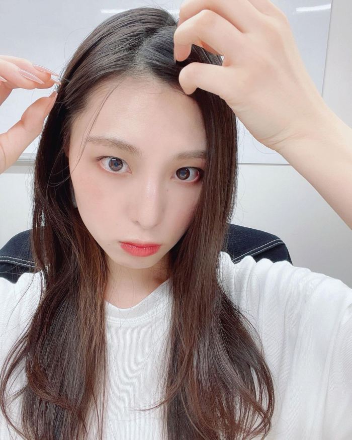 相楽伊織 けっこうボインな水着グラビア画像！