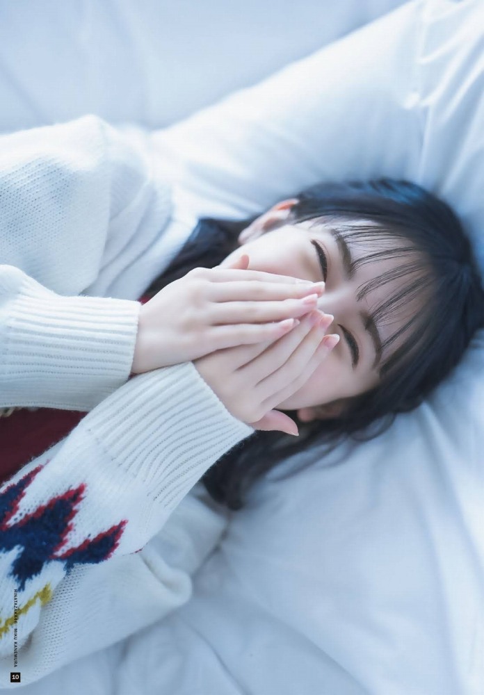 金村美玖 しっとりかわいい水着＆生脚画像！