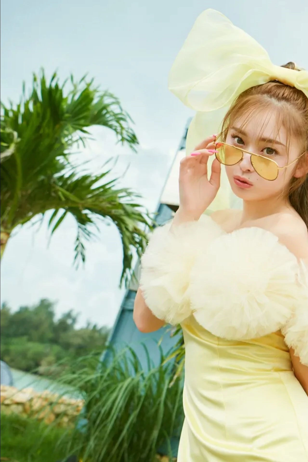 Yuuchami ゆうちゃみ, 2nd写真集 「ちゃみSummer オール未公開」 Set.01