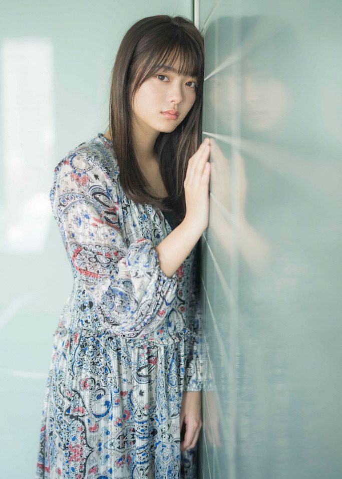 田村保乃 ナチュラルな激かわ水着グラビア画像！