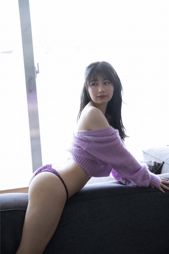 鈴木優香 ちょっと脱ぎすぎ水着グラビア画像！