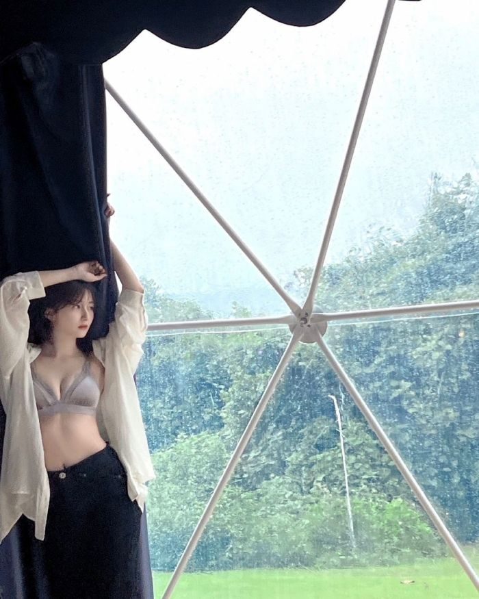 こばしり 軌跡の果ての水着グラビア画像他！