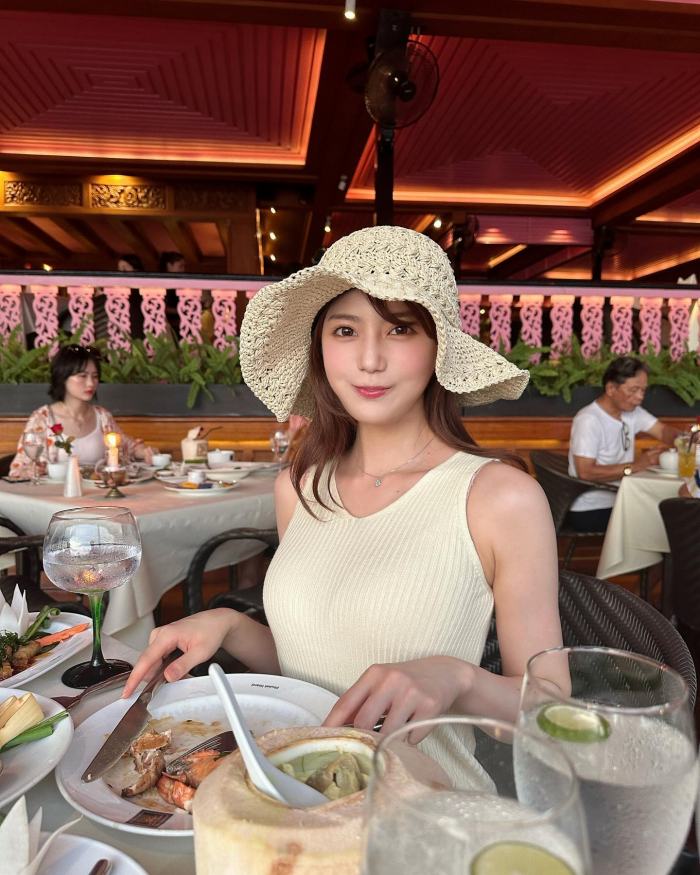 阿部なつき ボンキュッボンの水着グラビア画像！