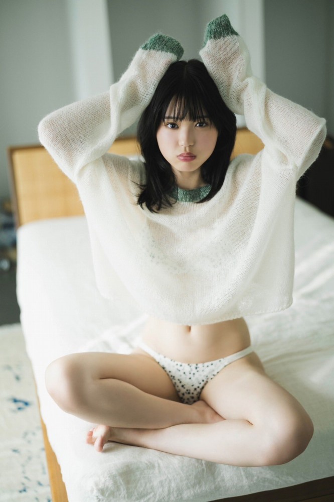 矢野ななか くびれボインの水着グラビア画像！