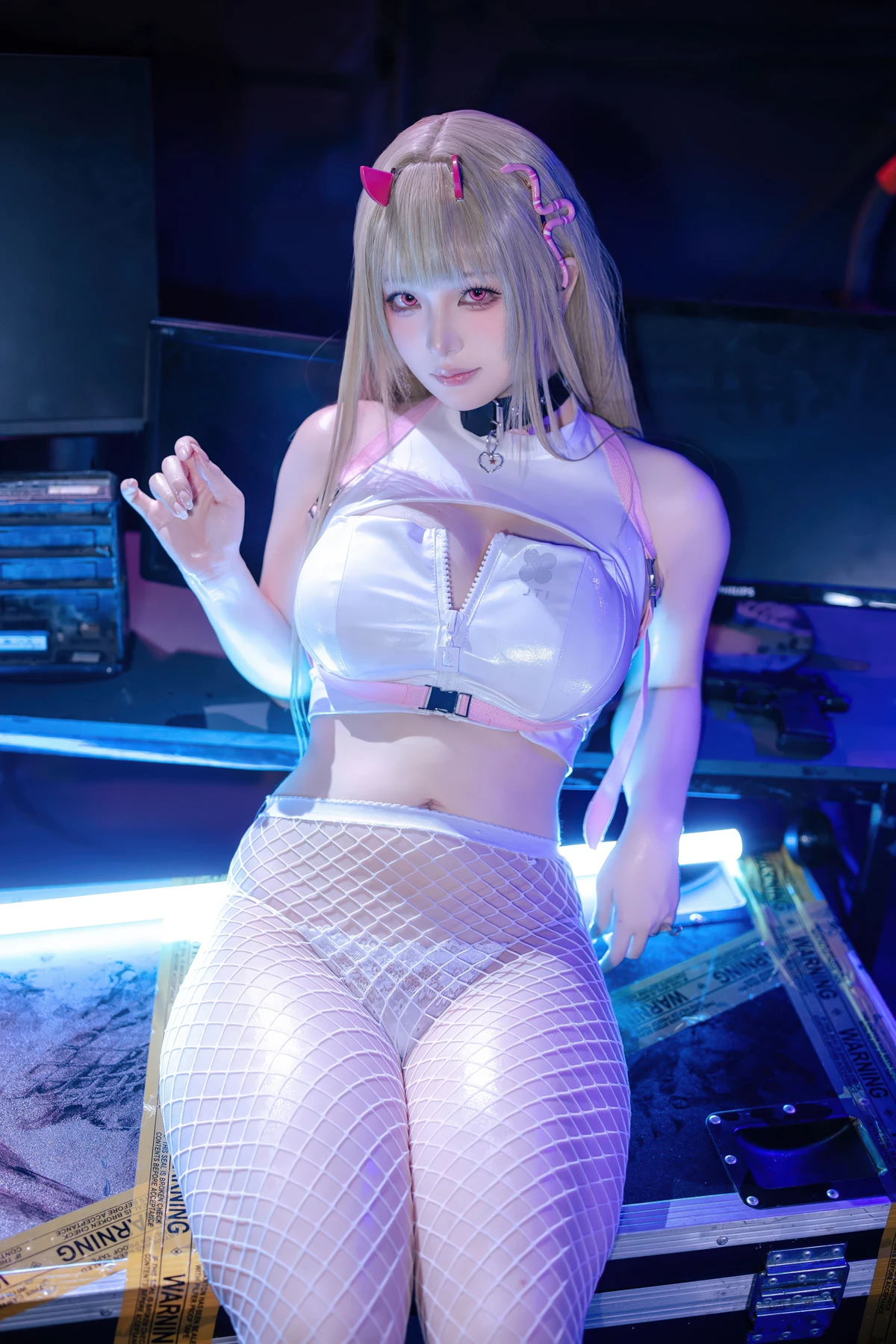 Cosplay 屿鱼 – 胜利女神：妮姬 毒蛇