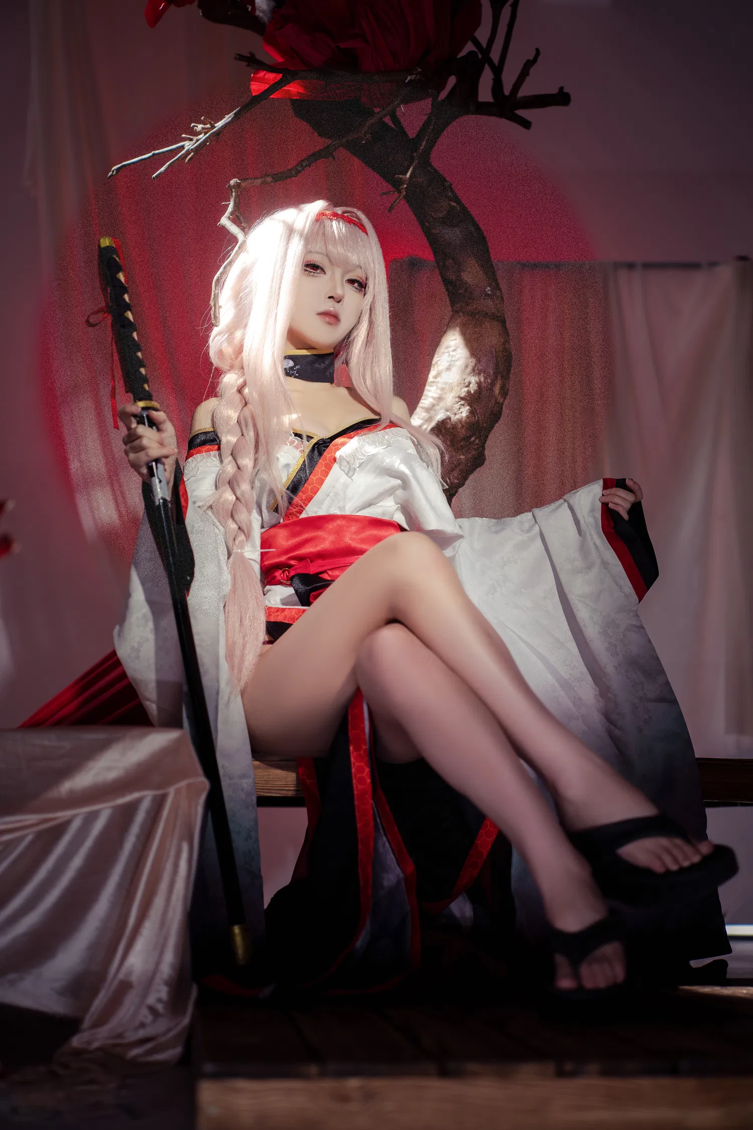 [Cosplay] 矢量鱼 Nikke胜利女神 暗莲